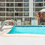 Stylish Waikiki Gem With Ocean View And Free Parking!