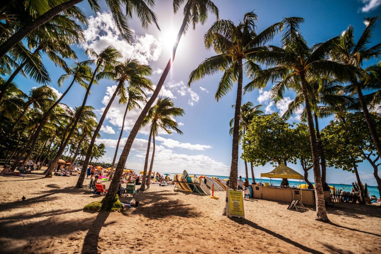Stylish Waikiki Gem With Ocean View And Free Parking! Honolulu