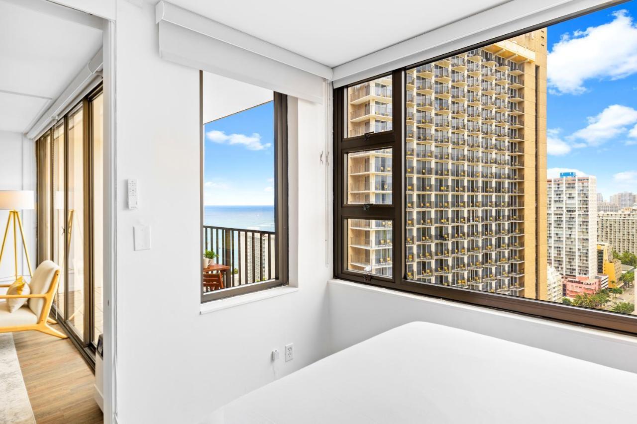 Apartment Stylish Waikiki Gem With Ocean View And Free Parking! *