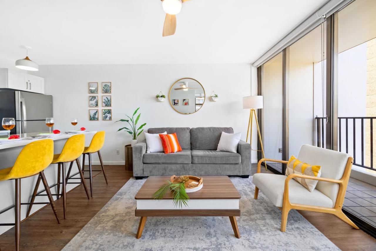 Stylish Waikiki Gem With Ocean View And Free Parking! * Honolulu