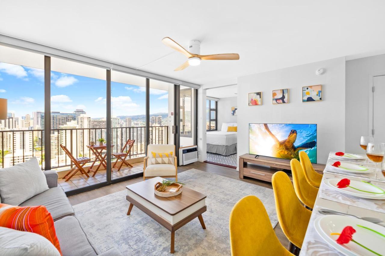 Stylish Waikiki Gem With Ocean View And Free Parking! Apartment *