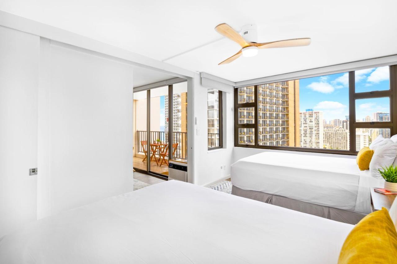 Stylish Waikiki Gem With Ocean View And Free Parking! Apartment Honolulu